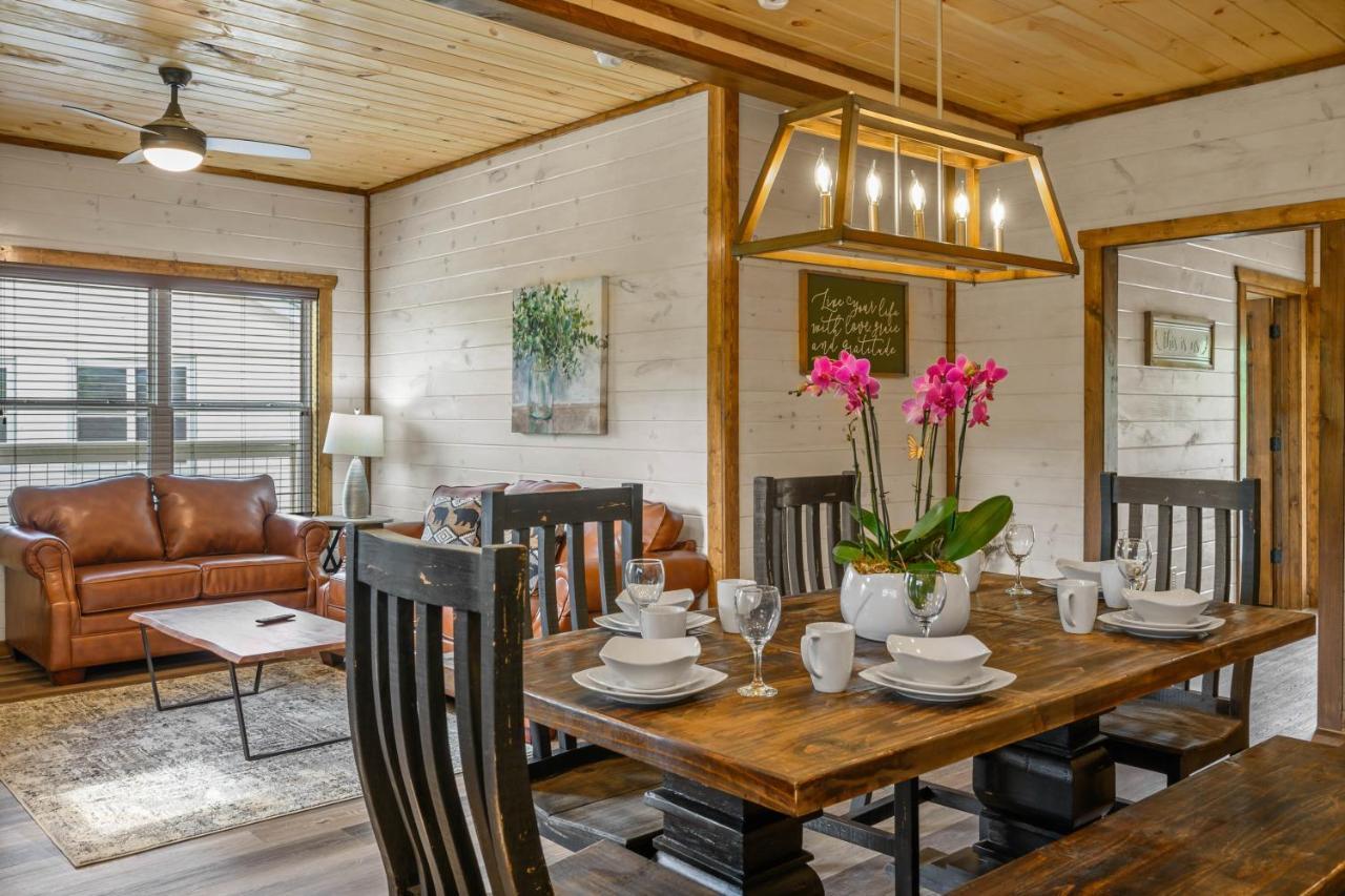 Osprey Nest Cottage Modern New Cabin Pigeon Forge Extérieur photo
