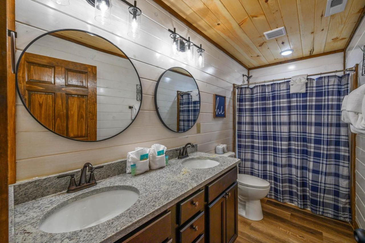 Osprey Nest Cottage Modern New Cabin Pigeon Forge Extérieur photo