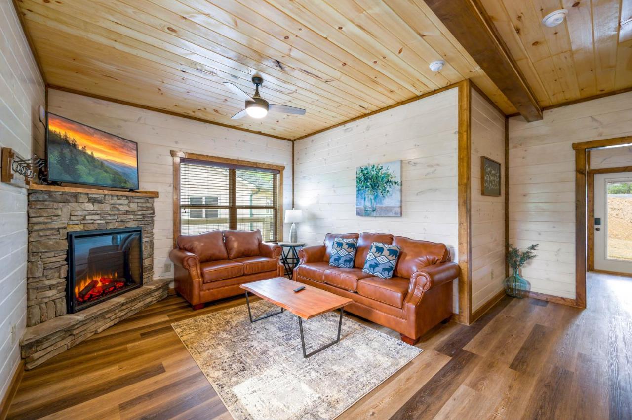 Osprey Nest Cottage Modern New Cabin Pigeon Forge Extérieur photo