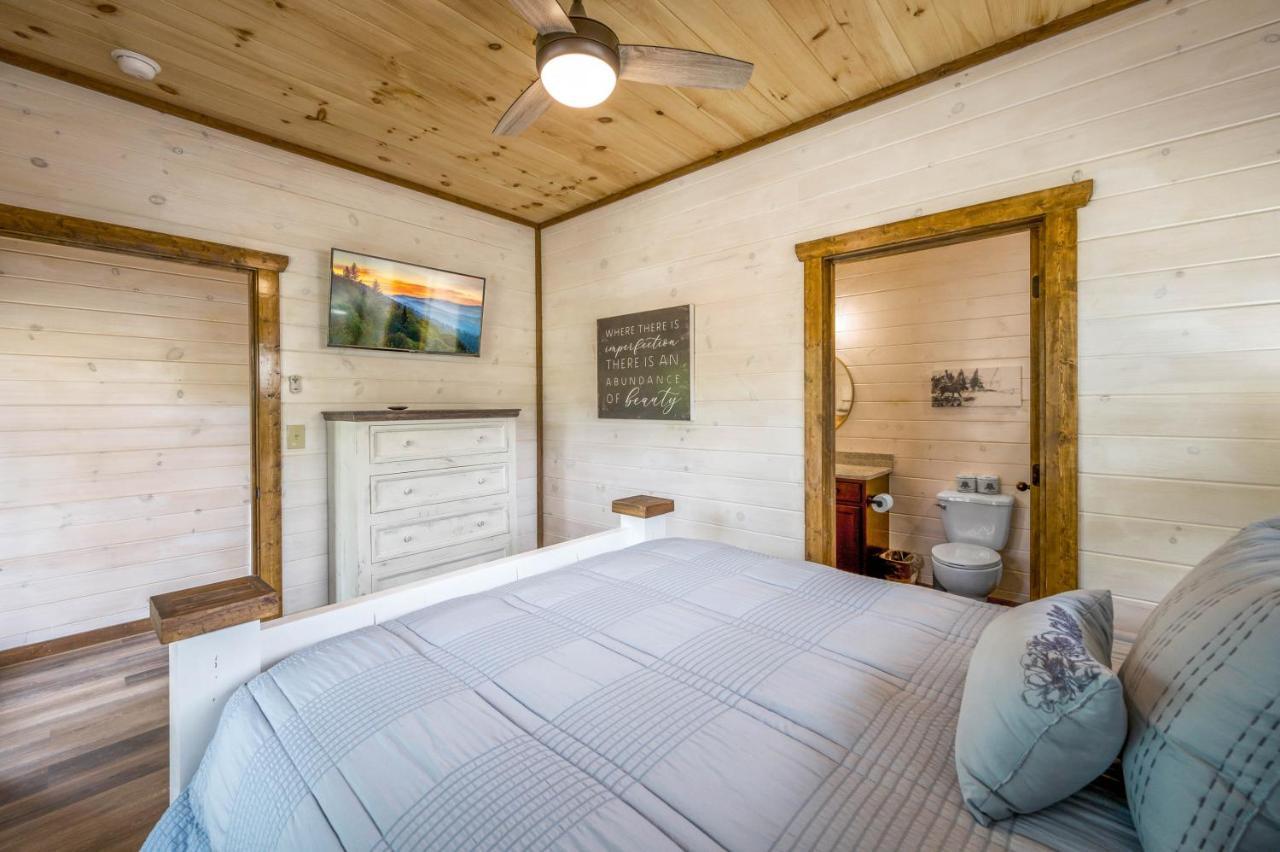 Osprey Nest Cottage Modern New Cabin Pigeon Forge Extérieur photo