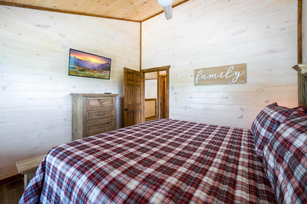 Osprey Nest Cottage Modern New Cabin Pigeon Forge Extérieur photo